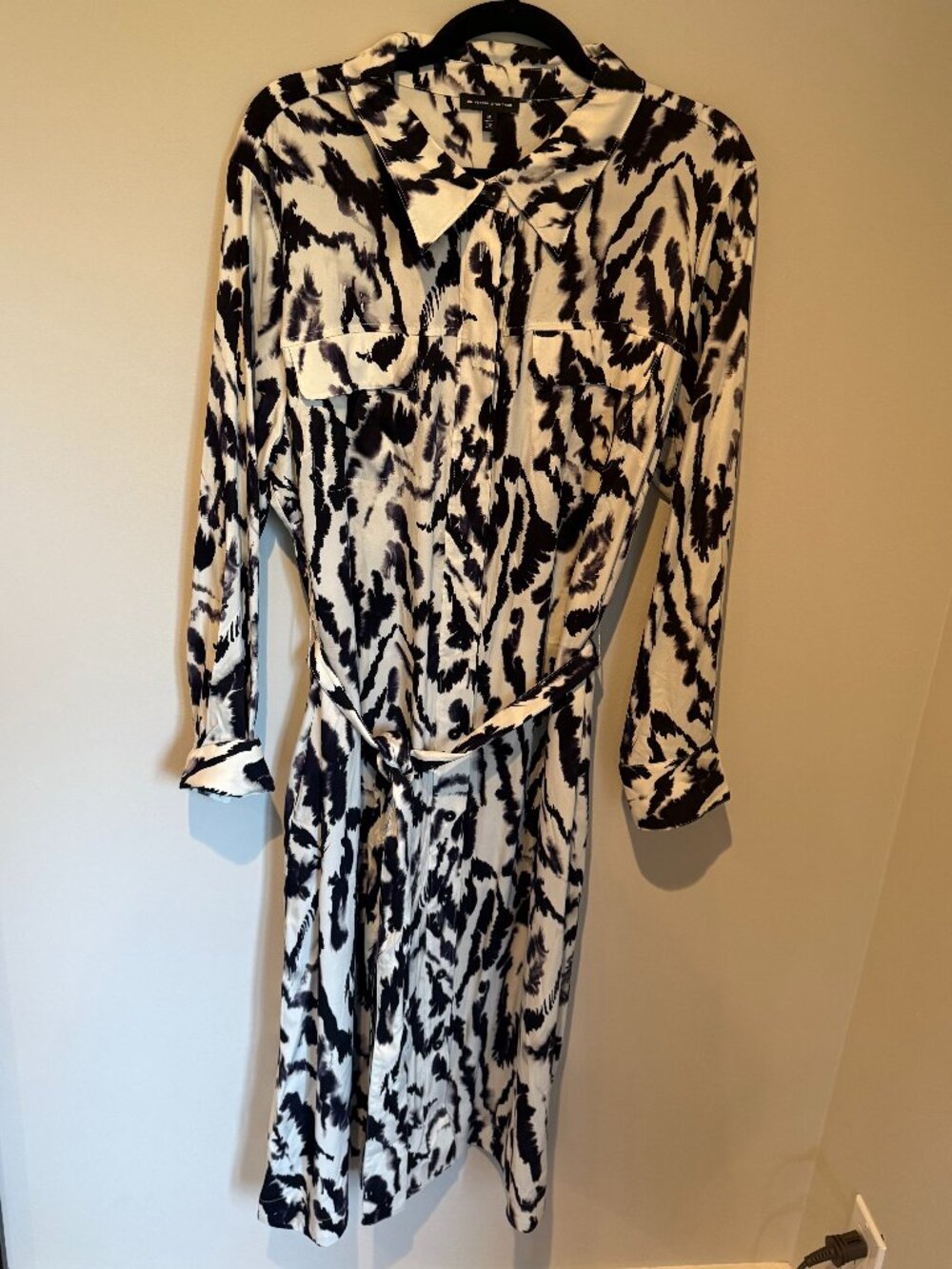 Black & White Cupro Printed Shirt Dress, Size L (22-24)